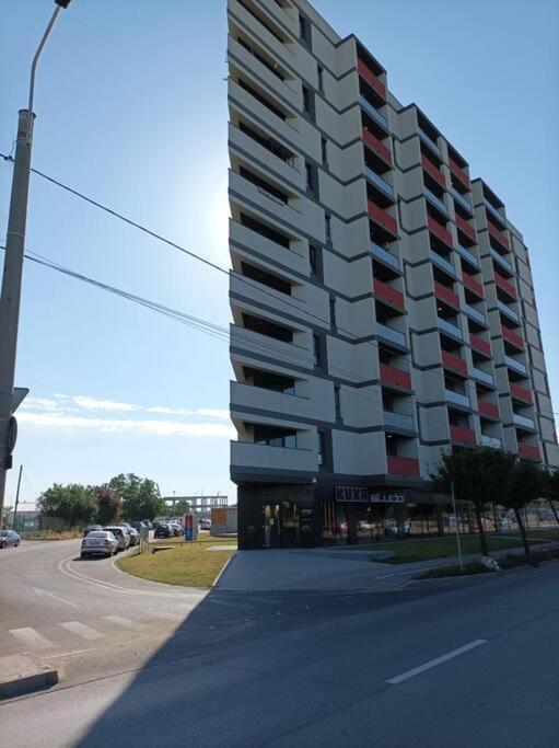 Rebreanu Residence Lux Apartmen Timisoara Exterior photo